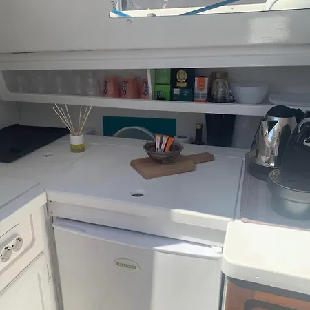 Vintage Sailboat Experience Botel Lisbona