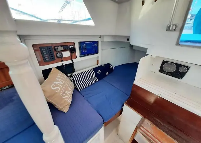 Vintage Sailboat Experience Úszó hotel Lisboa