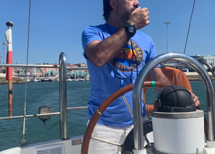 Vintage Sailboat Experience *